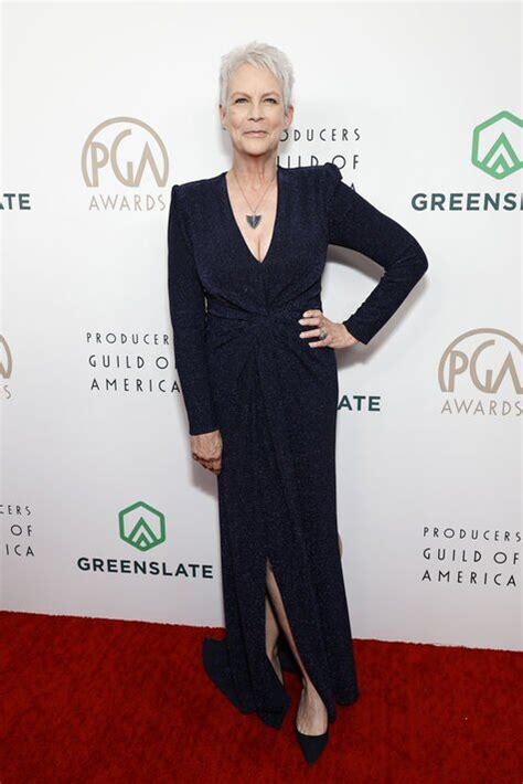 Jamie Lee Curtis gives busty display in sparkling blue gown